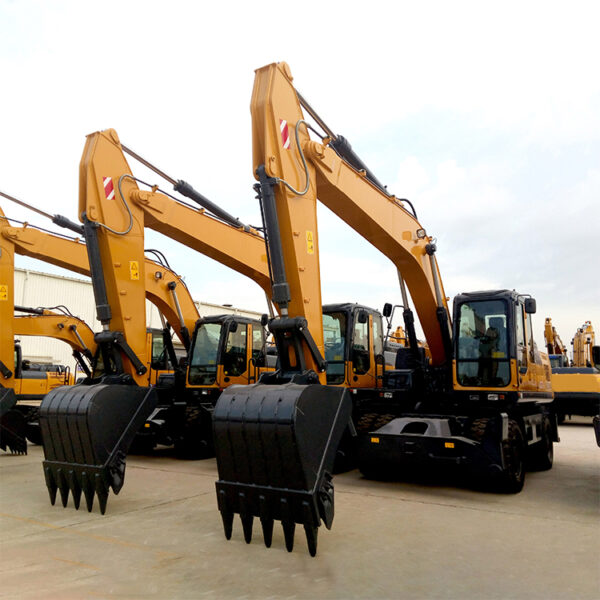 *Excavator